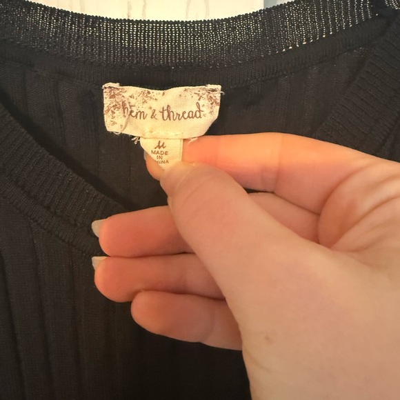 Hem & Thread Black Ribbed Ruffle-Trim Tank Top - Picture 3 of 3